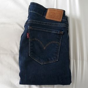 Levis Premium 711 Skinny